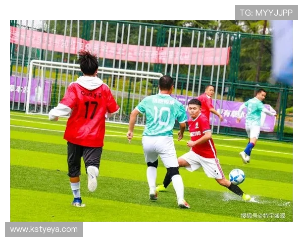 刘邦与足球明星同框合影展现历史与现代体育的奇妙交融